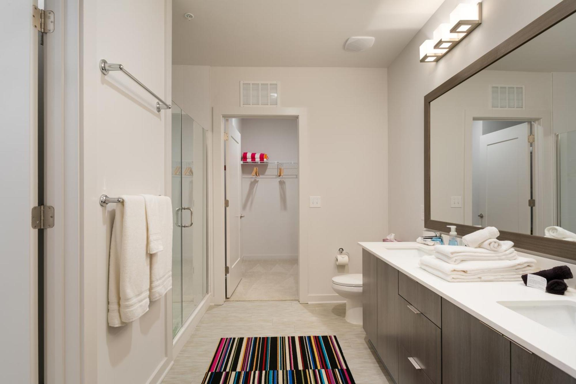 Spectacular Apartments By Bca Furnished Apartments Atlanta Room photo