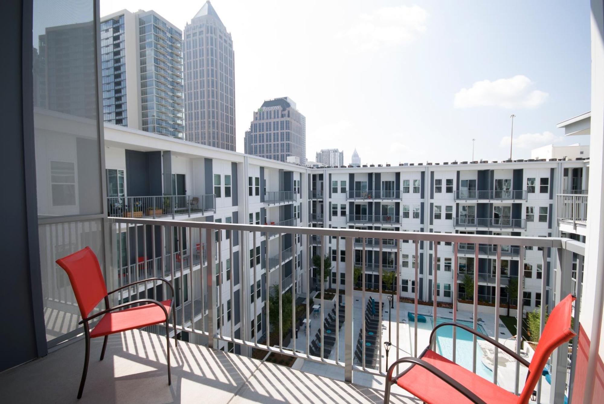 Spectacular Apartments By Bca Furnished Apartments Atlanta Room photo
